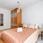 Parkside By Bookinghost Apartment