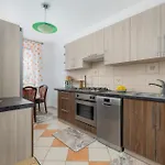 Apartment Parkside By Bookinghost *