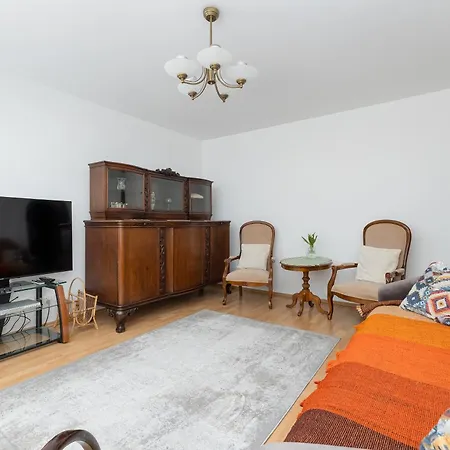 Apartmán Parkside By Bookinghost *