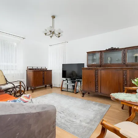 Apartmán Parkside By Bookinghost