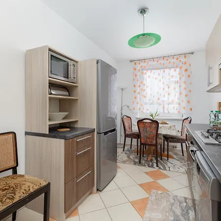 Parkside By Bookinghost Apartmán *