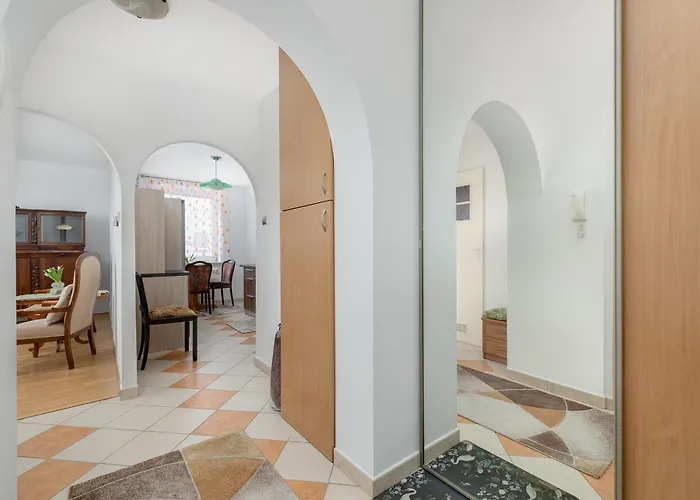 Διαμέρισμα Parkside By Bookinghost *