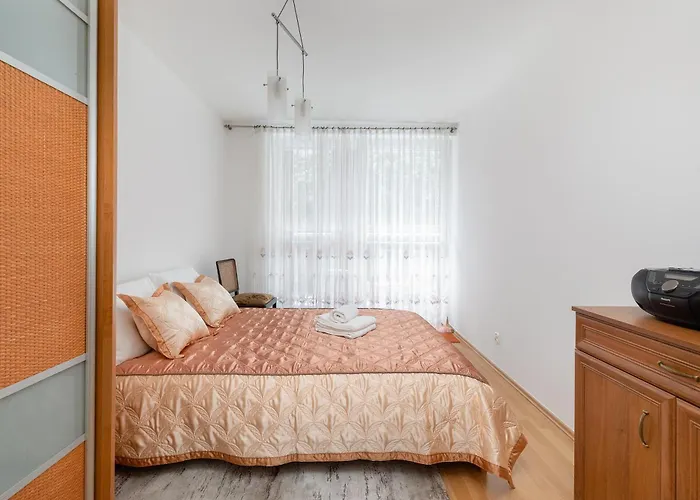 Parkside By Bookinghost Apartmán